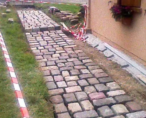 chemin-d-acces-en-paves-de-gres-495x400-6720a440a5f2f