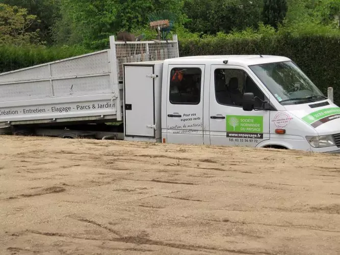 engazonnement-en-fin-de-chantier-6720a6a804d39