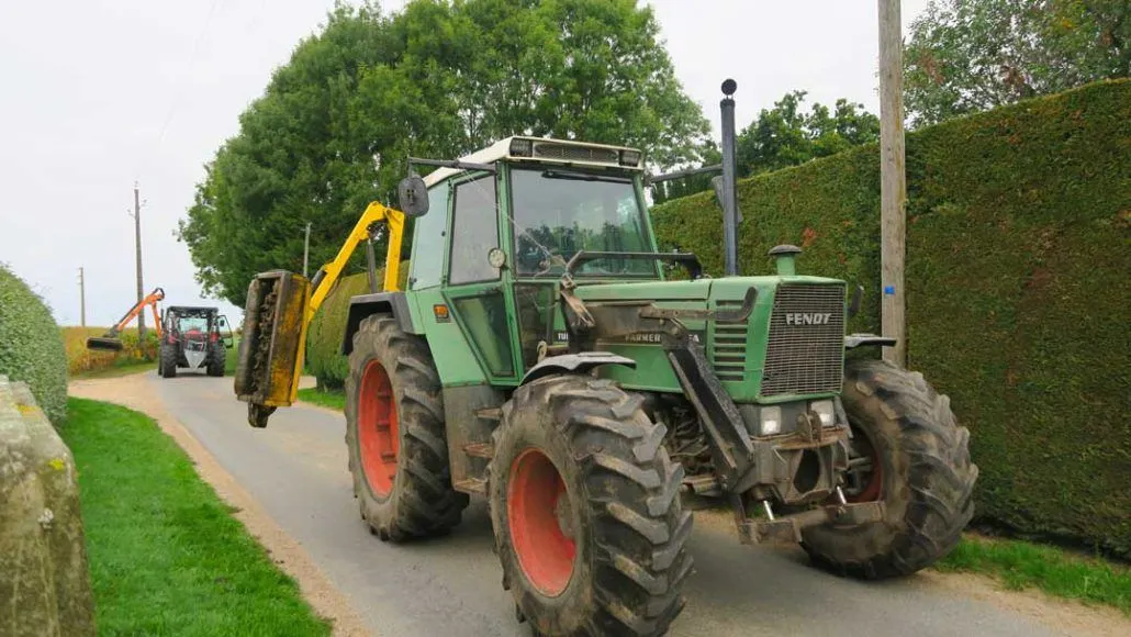 faucheuse-epareuse-fauchage-1030x580