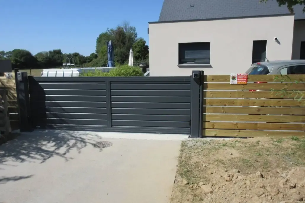 portail-aluminium-coulissant-1030x686